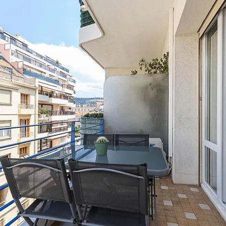 Quiet 1 Bdr Downtown Terrace Ac & Parking