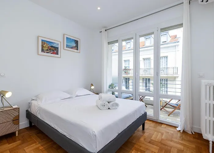 Quiet 1 Bdr Downtown Terrace Ac & Parking *
